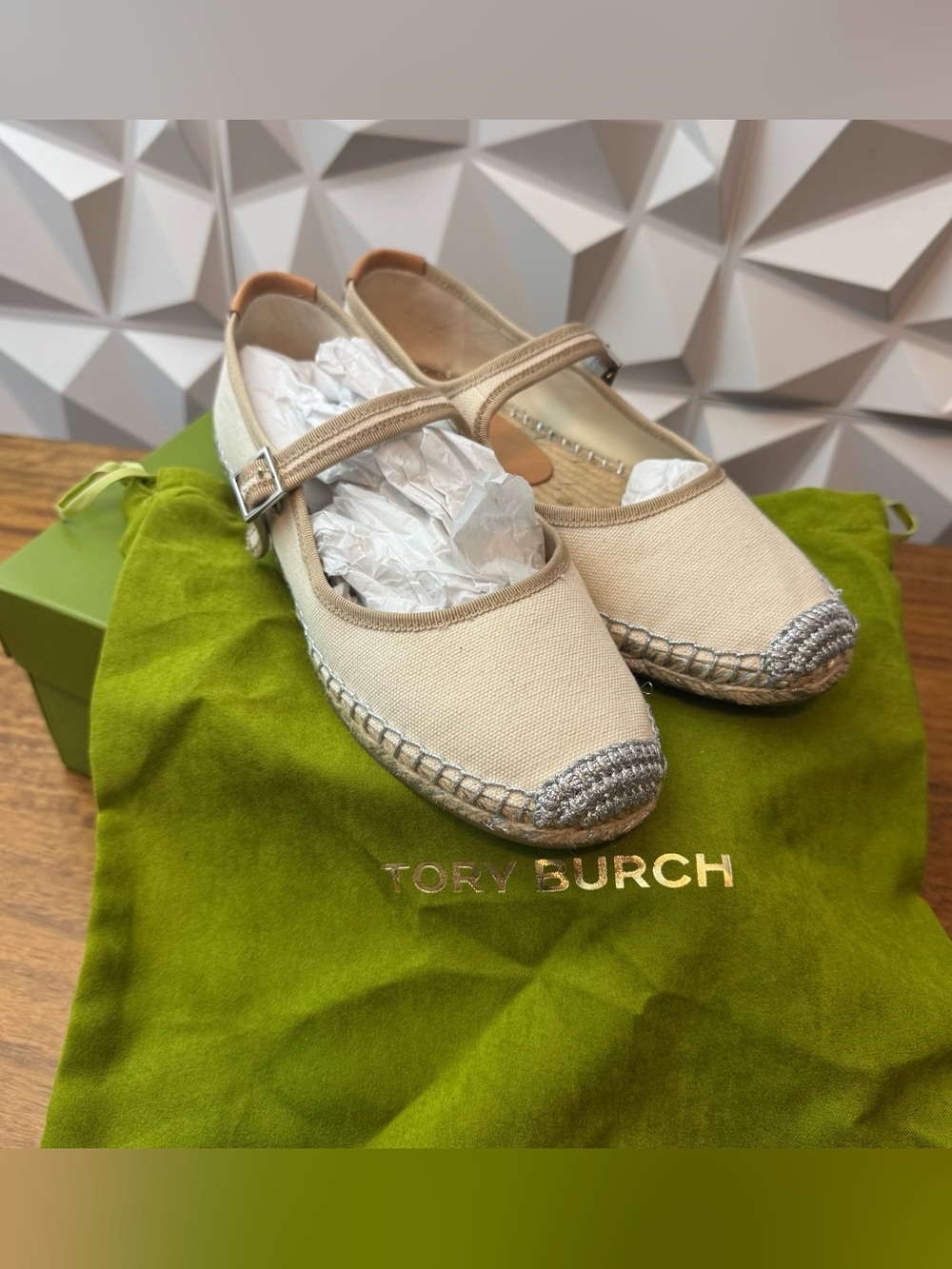 Tory Burch Mary Jane Canvas Espadrilles | Size 7.5 | Cream / Natural